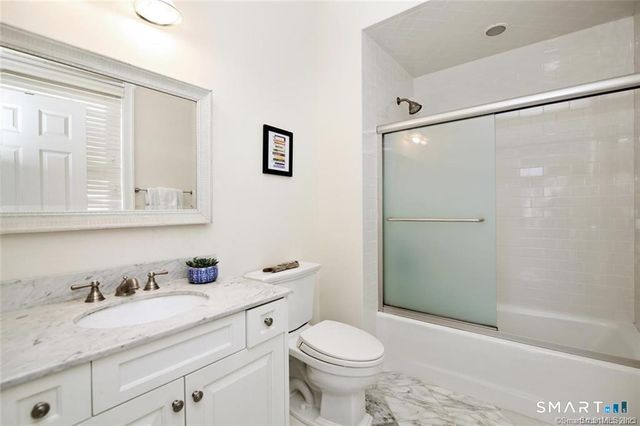 1241 Post Road, Fairfield, CT 06824