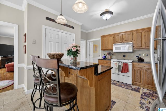 2 WOODSIDE PLACE, Anniston, AL 36207