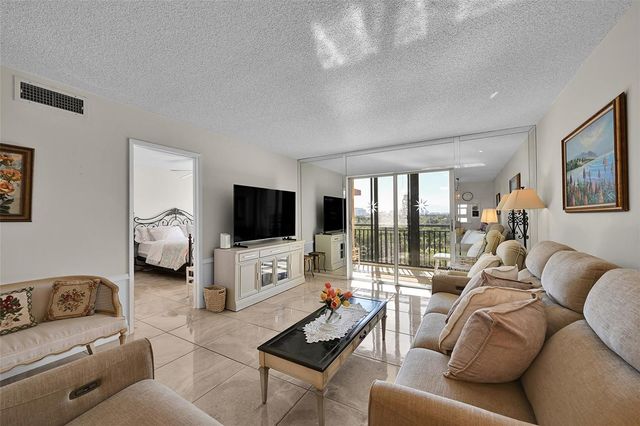 2350 NE 14th Street Causeway Unit 609, Pompano Beach, FL 33062