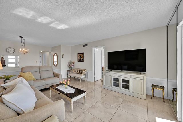 2350 NE 14th Street Causeway Unit 609, Pompano Beach, FL 33062