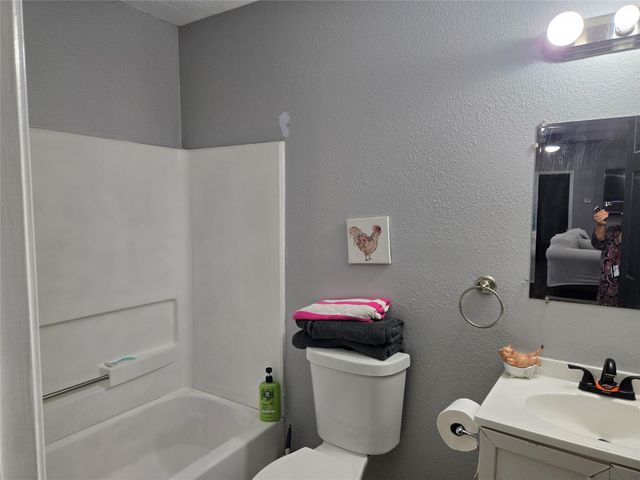 14548 Gainesville Street, Houston, TX 77015