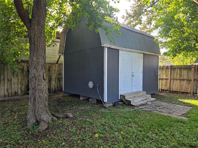 14548 Gainesville Street, Houston, TX 77015