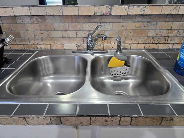 14548 Gainesville Street, Houston, TX 77015