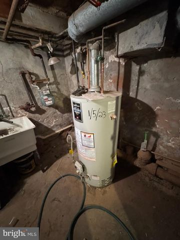 1933 E ALBERT ST, Philadelphia, PA 19125