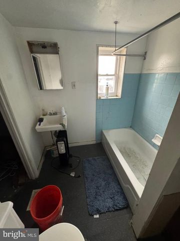 1933 E ALBERT ST, Philadelphia, PA 19125