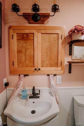 12394 State Route V, Rolla, MO 65401