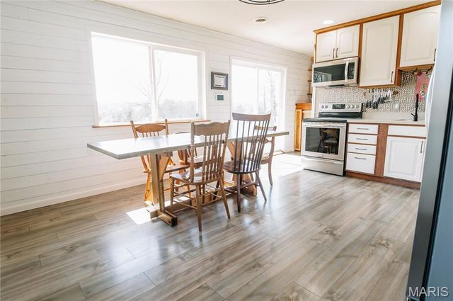 12394 State Route V, Rolla, MO 65401