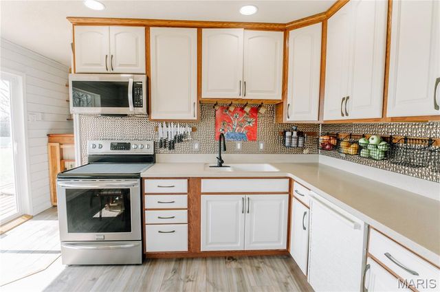 12394 State Route V, Rolla, MO 65401