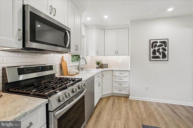 3604 HERITAGE LN, Fairfax, VA 22030