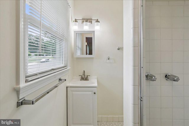 3604 HERITAGE LN, Fairfax, VA 22030
