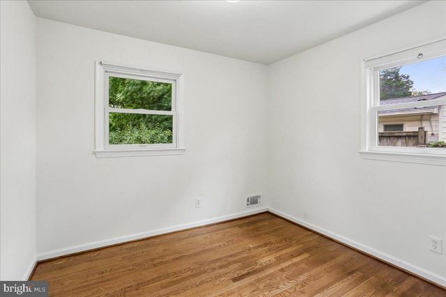 3604 HERITAGE LN, Fairfax, VA 22030