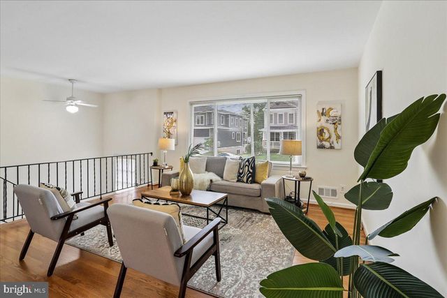 3604 HERITAGE LN, Fairfax, VA 22030