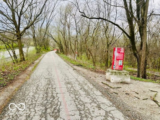 7369 Westfield Boulevard, Indianapolis, IN 46240