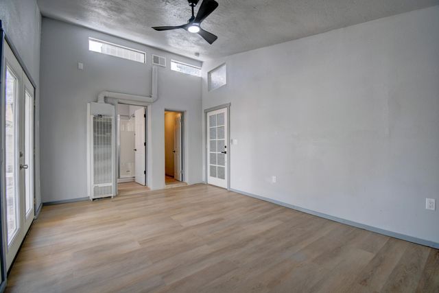 2708 Monroe Street NE, Albuquerque, NM 87110