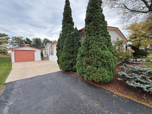 35 Partridge Lane, Beecher, IL 60401