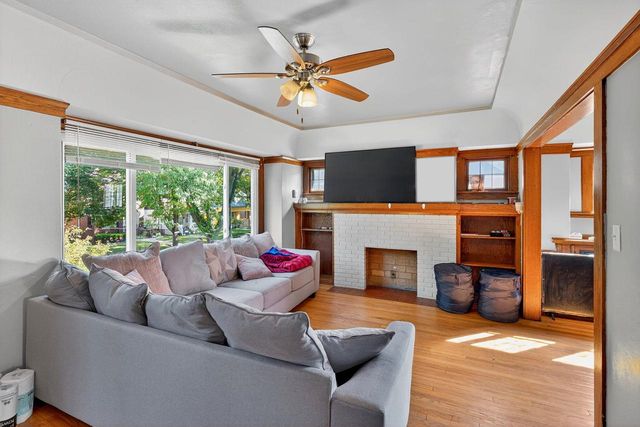 2825 N 48th STREET #2827, Milwaukee, WI 53210