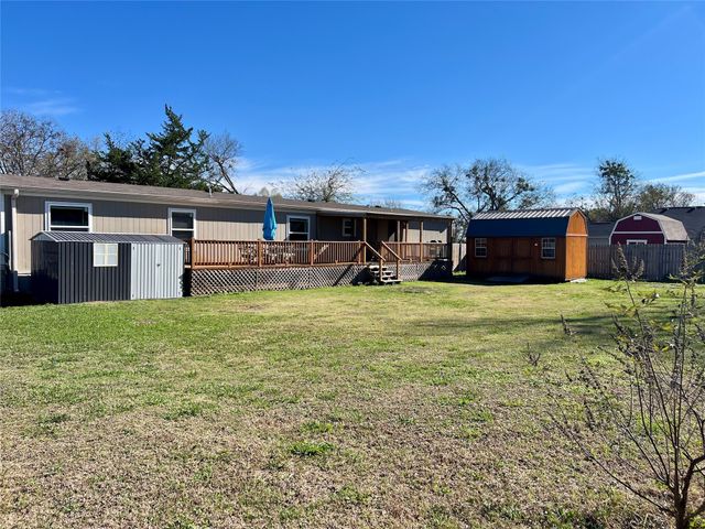 103 Division Street, Lone Oak, TX 75453