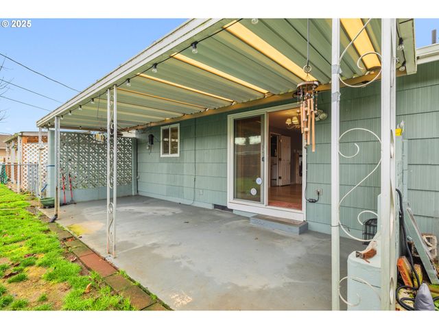 1538 UMPQUA Rd, Woodburn, OR 97071