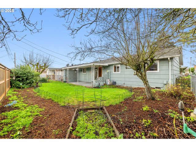 1538 UMPQUA Rd, Woodburn, OR 97071