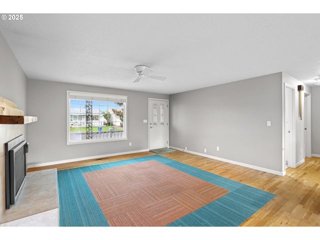 1538 UMPQUA Rd, Woodburn, OR 97071