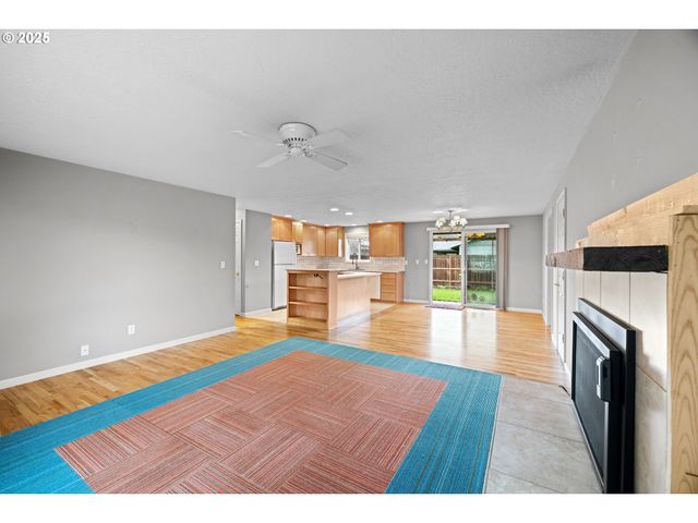 1538 UMPQUA Rd, Woodburn, OR 97071