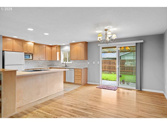 1538 UMPQUA Rd, Woodburn, OR 97071