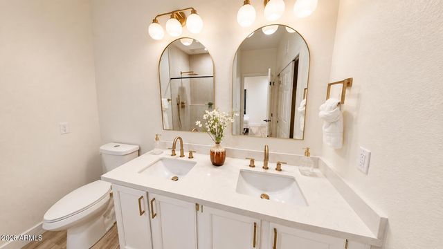 4670 W HARRISON Street, Chandler, AZ 85226