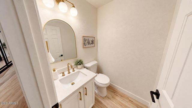 4670 W HARRISON Street, Chandler, AZ 85226