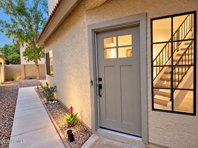 4670 W HARRISON Street, Chandler, AZ 85226