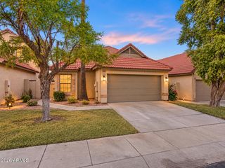 4670 W HARRISON Street, Chandler, AZ 85226