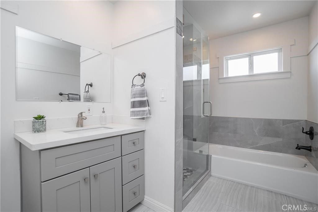 Image 17 of property listing at 339 S Madison, Monrovia, CA 91016