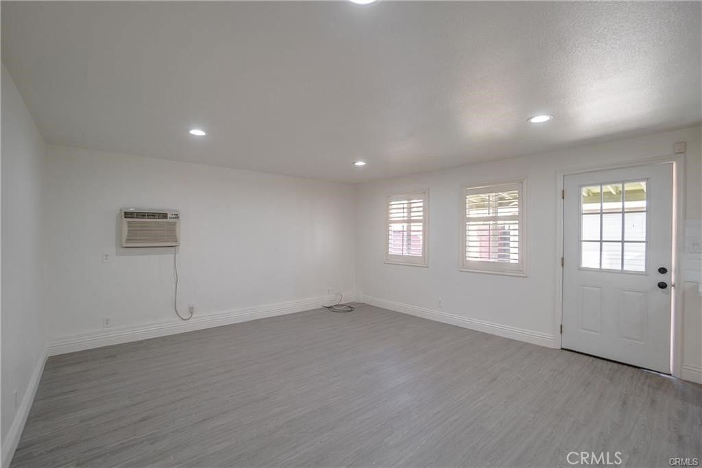 Image 28 of property listing at 339 S Madison, Monrovia, CA 91016