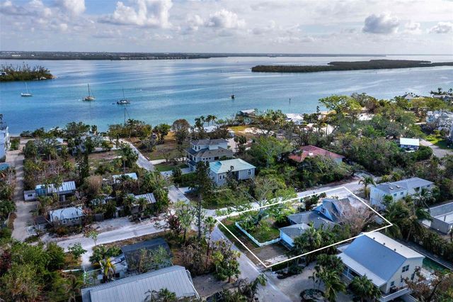 6901 POINSETTA AVENUE, Longboat Key, FL 34228