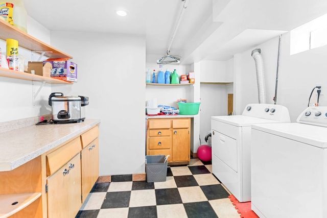 5701 W Henderson Street, Chicago, IL 60634