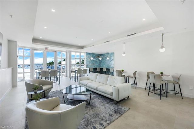 3000 Oasis Grand BLVD 801, Fort Myers, FL 33916