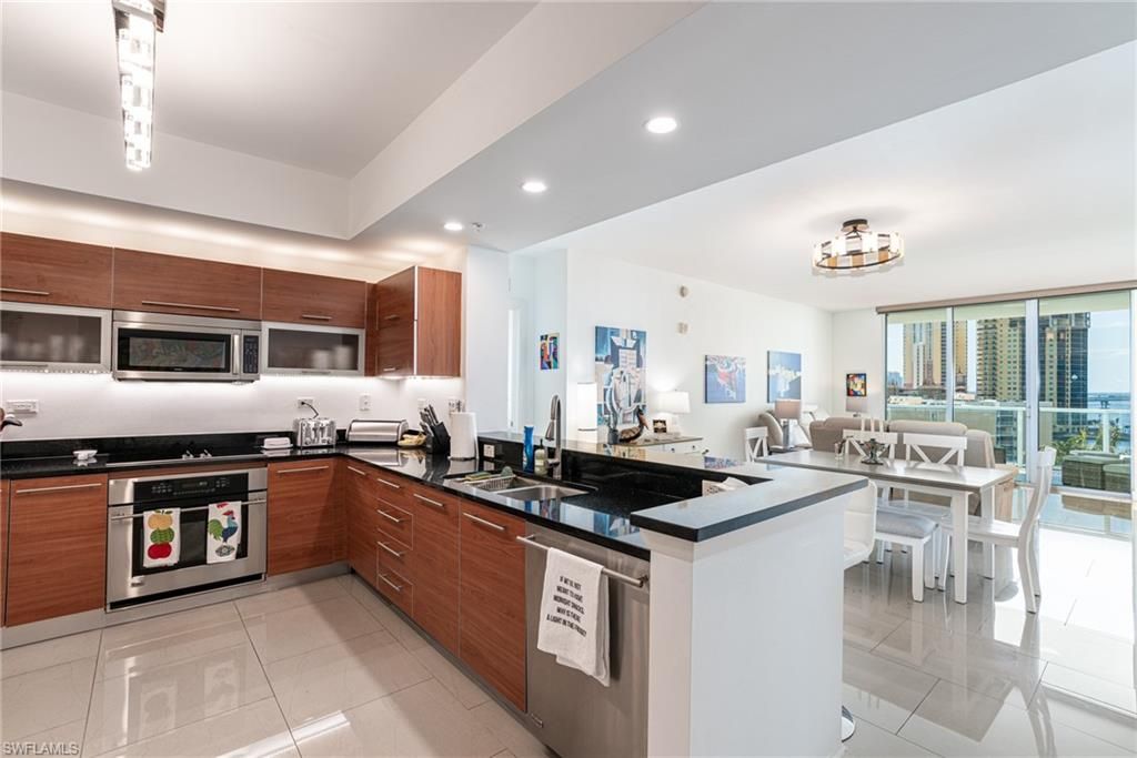 3000 Oasis Grand BLVD 801, FORT MYERS, FL 33916 — photo 5