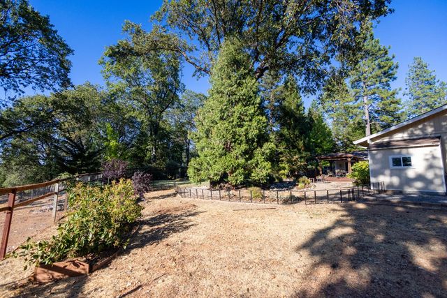16249 David Way, Grass Valley, CA 95949