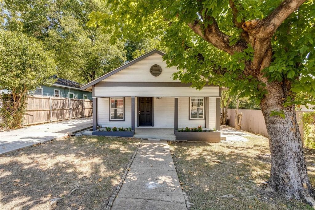 930 S Vernon Avenue, Dallas, TX 75208 — exterior