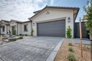 2841 E Beech Tree Drive, Fresno, CA 93730