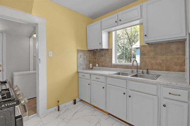 119 E Fayle Street, Baytown, TX 77520