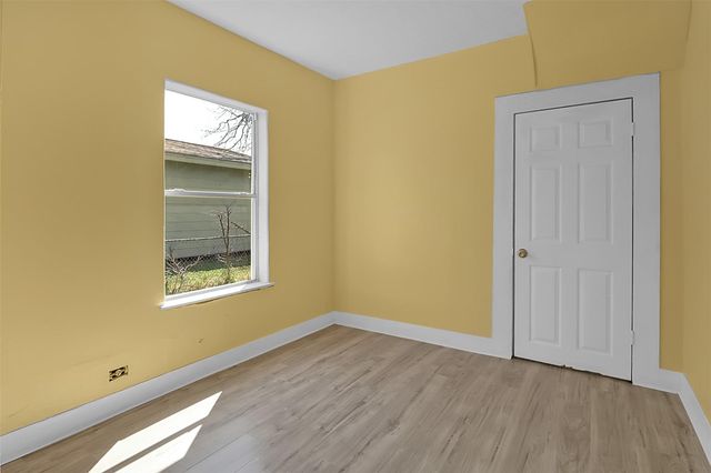 119 E Fayle Street, Baytown, TX 77520