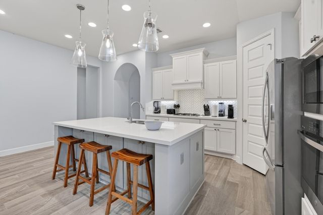 27119 Wilcox Crest Ln, Magnolia, TX 77354