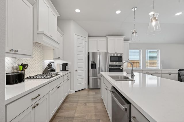 27119 Wilcox Crest Ln, Magnolia, TX 77354