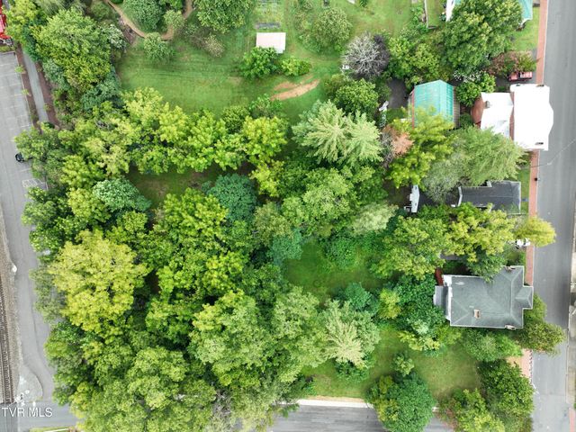 305 West Main Street, Jonesborough, TN 37659