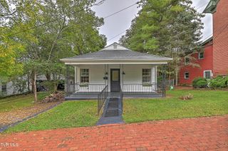 305 West Main Street, Jonesborough, TN 37659