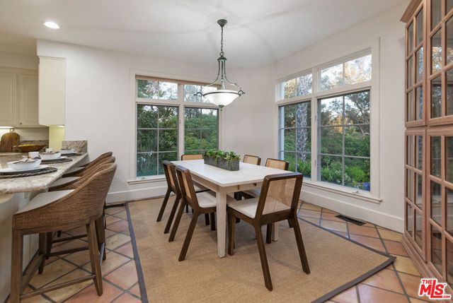 284 Gould Lane, Santa Barbara, CA 93108