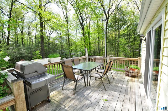 11 Round Hill Road, Granby, CT 06035