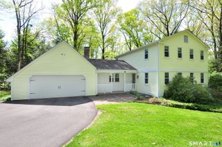 11 Round Hill Road, Granby, CT 06035