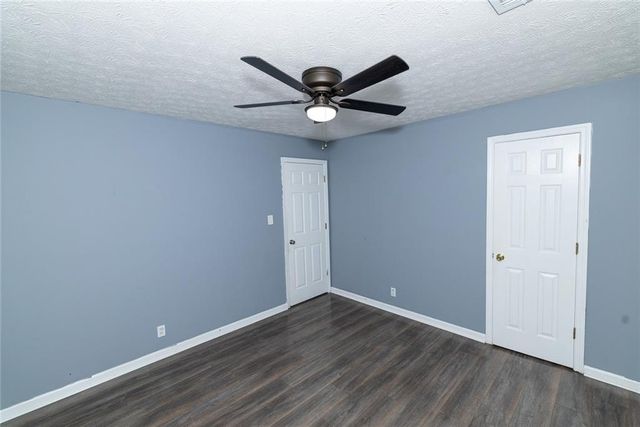 1025 Hunters Oak Trail, Sugar Hill, GA 30518