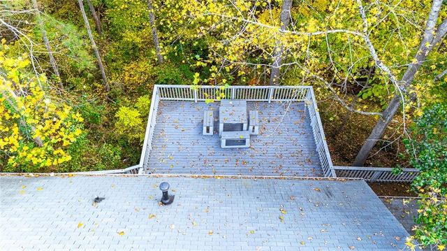 1025 Hunters Oak Trail, Sugar Hill, GA 30518